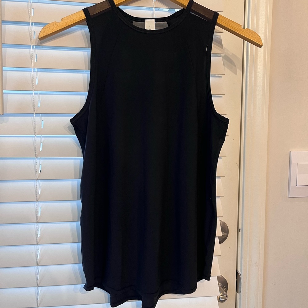lululemon athletica Black Tank Top size 2 NWOT